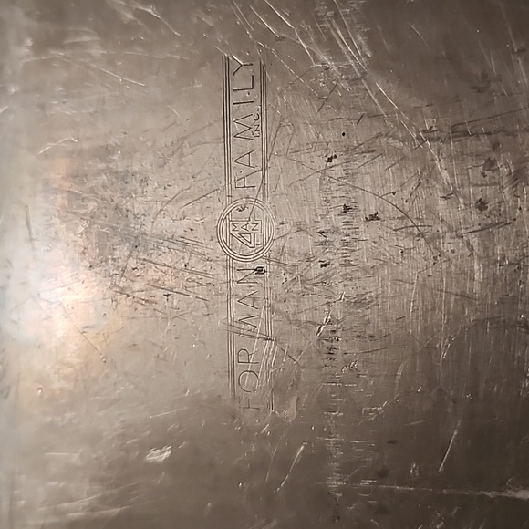 VINTAGE  FORMAN4FAMILY EMBOSSED ALUMINUM TRAY - Picture 7 of 7